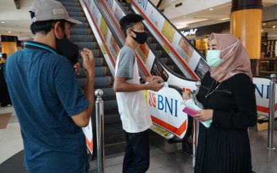 Duta Mall Bagi-Bagi Masker